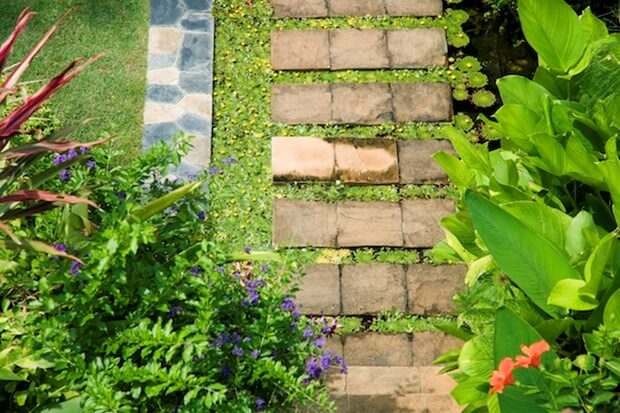 5 Small Yard Landscaping Ideas