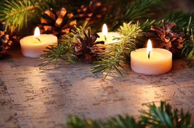 7 Glorious Holiday Scents For Your Home