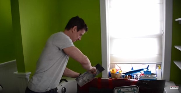 Video: How To Clean Up After A Paint Project