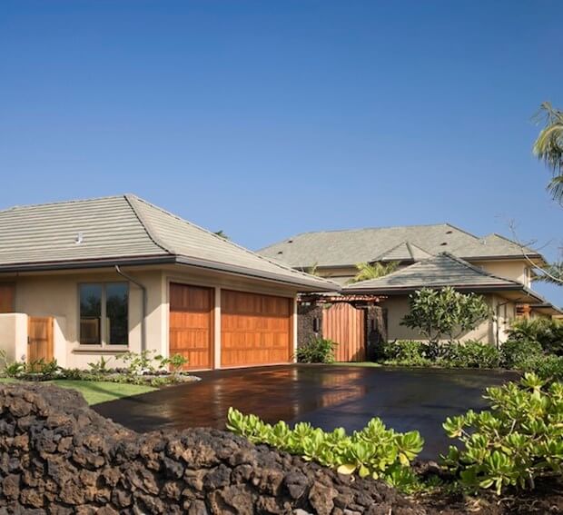 Detached Vs. Attached Garages: Which Is Right For You?
